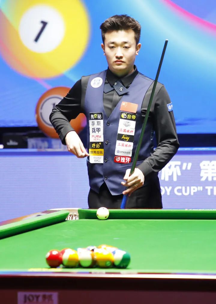 球队都陷入 球队都陷入