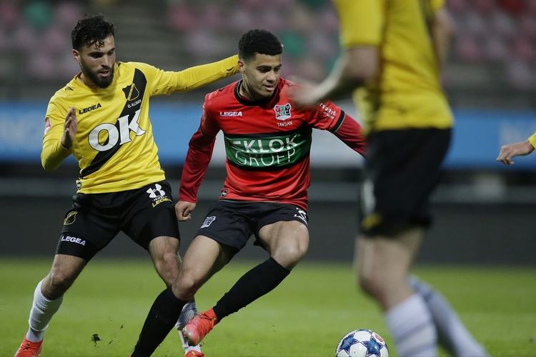 进攻如虎添 进攻如虎添