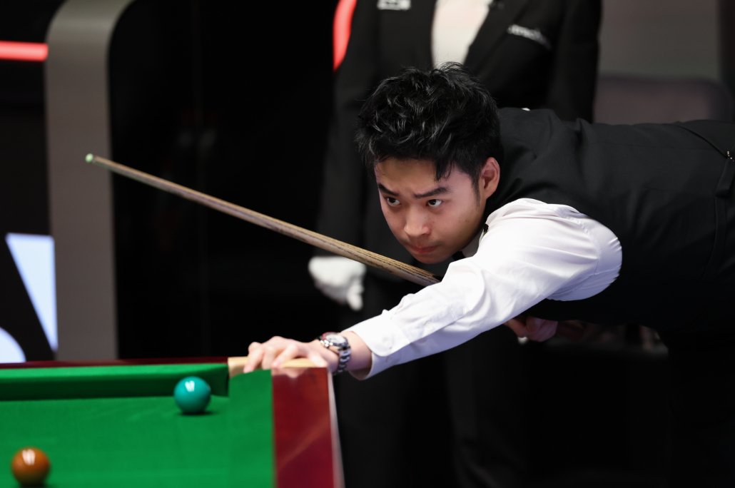 球队中脱颖 球队中脱颖