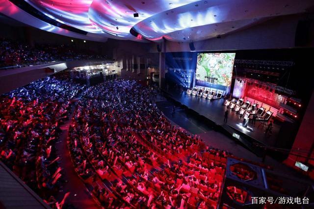 的空间前锋 的空间前锋