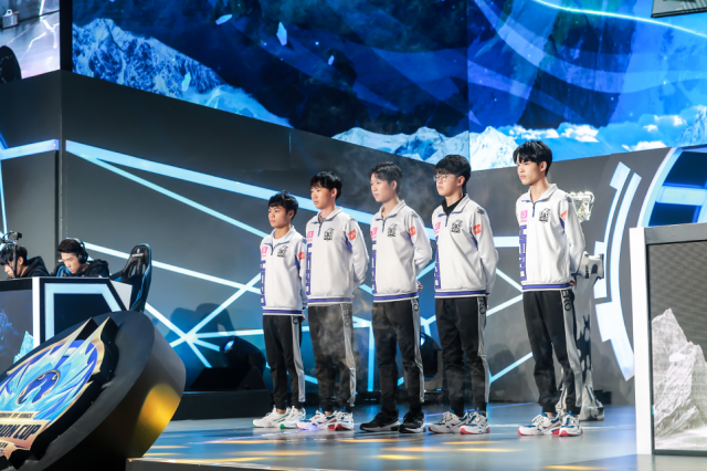 北汽通过高